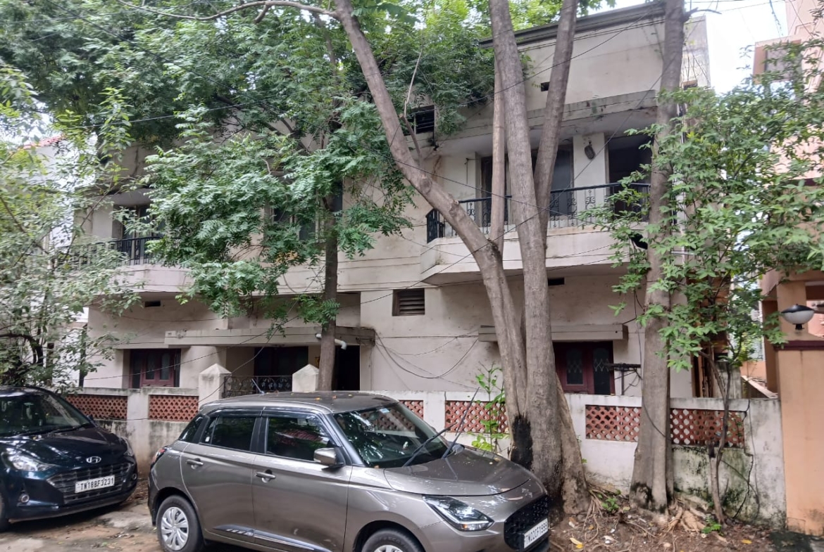 plot for sale Anna Nagar West 2700 sqft east facing near Park Road — Elite Realtors