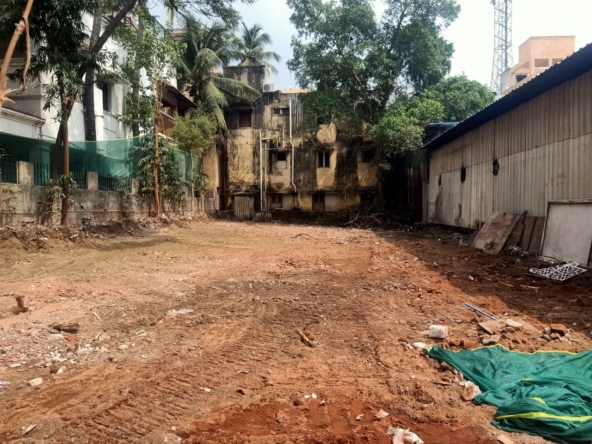 Velachery Plot for Sale – 3600 Sqft South-Facing Land