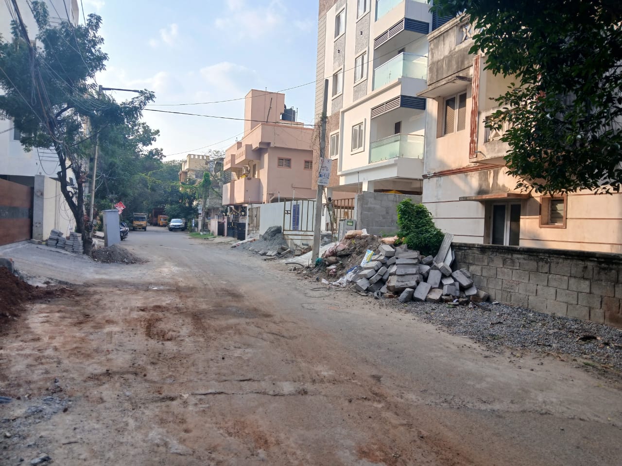 Residential land for sale in Velachery 2400 sq.ft